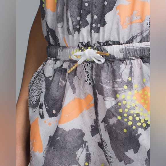 Lululemon Be Free Runsie Mini Art Pop White Multi Size 6 - Picture 6 of 14